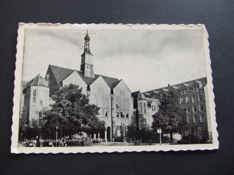Leiden Hoofdingang oud academisch Ziekenhuis